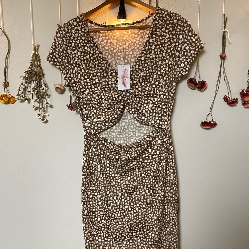 Jessica Simpson Brown and White Floral Midi Dress